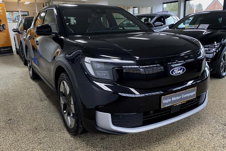 Sort Ford Explorer fra 2024