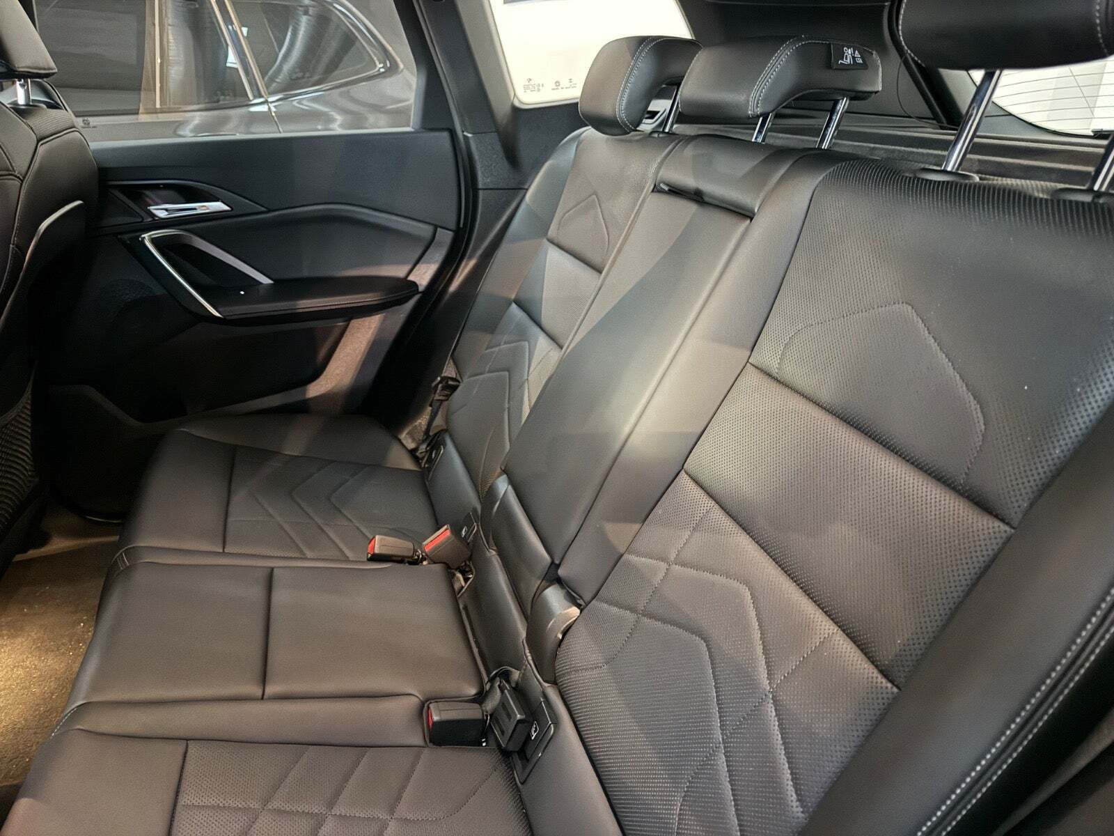 Sort BMW iX1 fra 2024