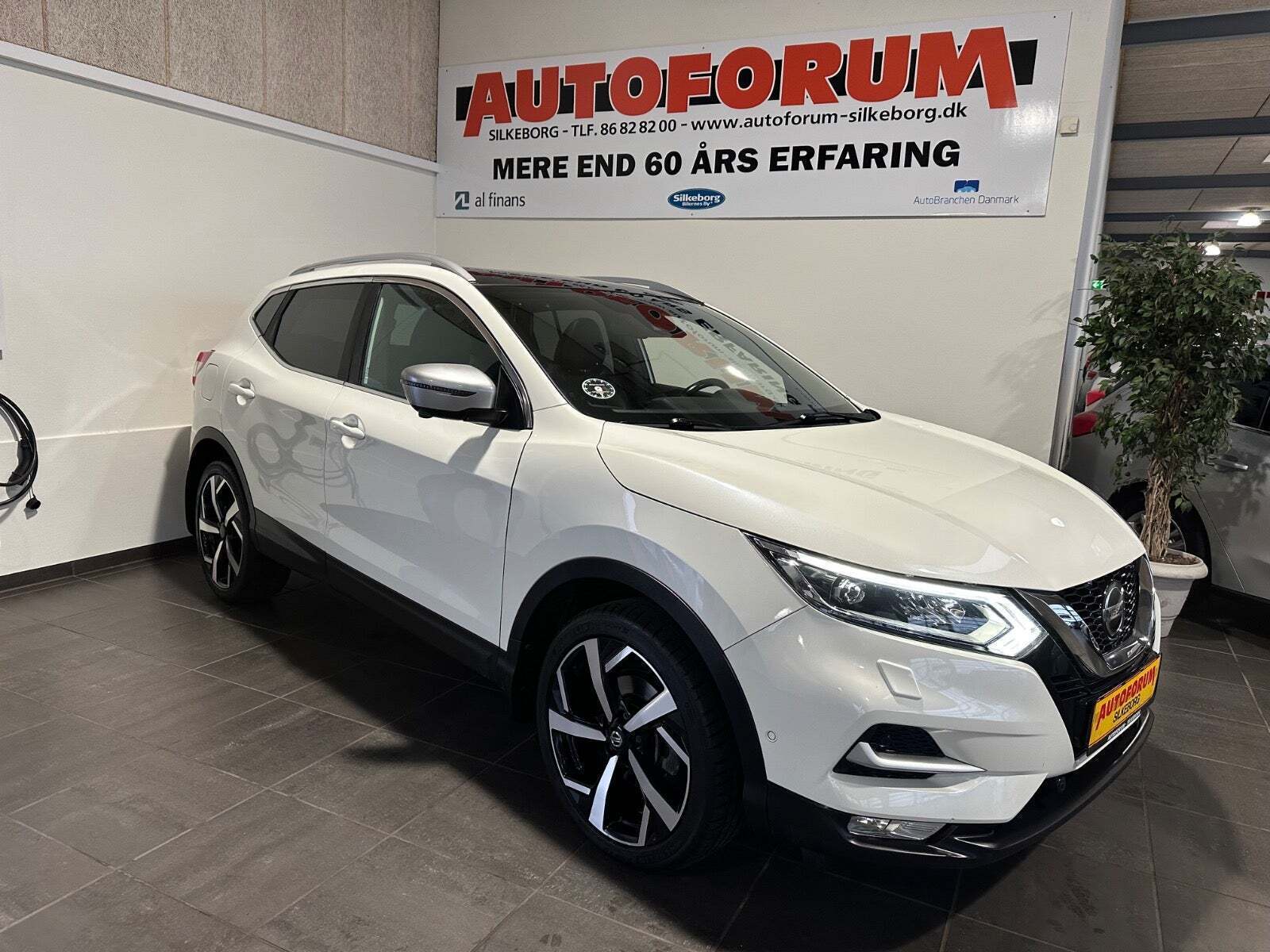 Nissan Qashqai 1,2 Dig-T 115 Tekna+ Van