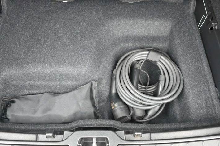 Sort Volvo XC40 fra 2022