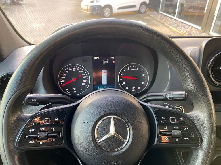 Mercedes Sprinter 211 2,2 CDi A2 Kassevogn aut. FWD