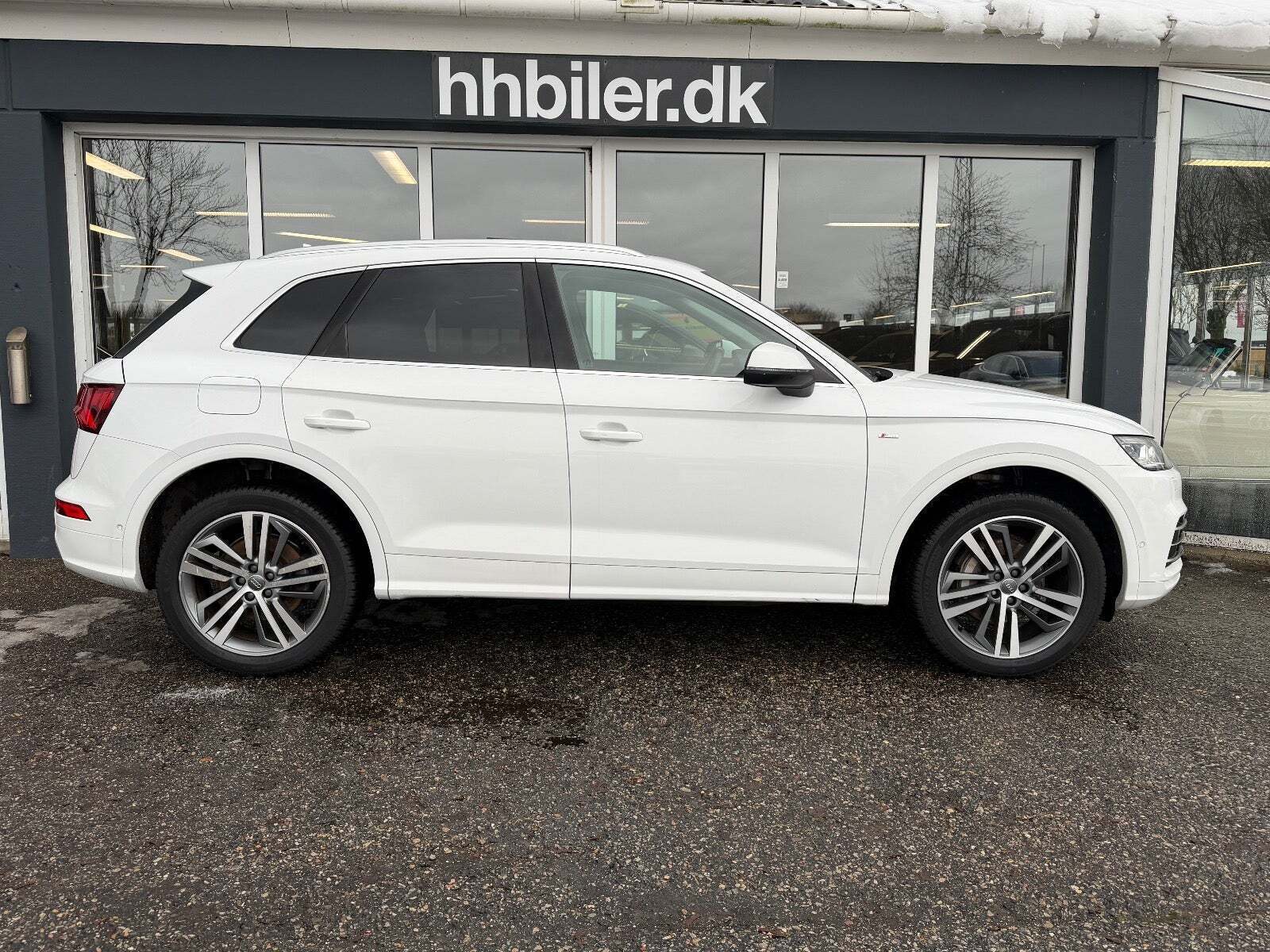 Audi Q5 2,0 TFSi 252 S-line quattro S-tr.