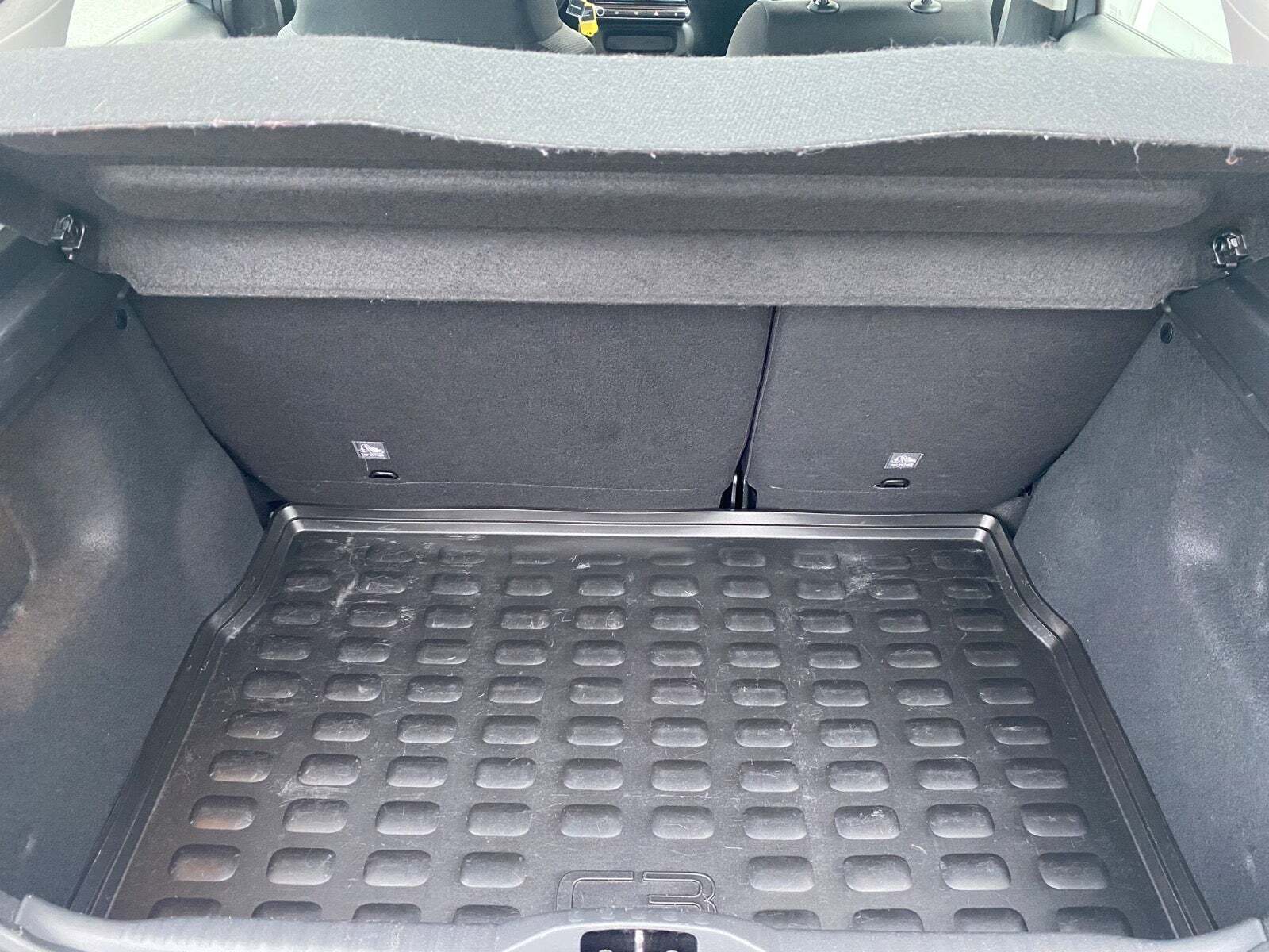 Grå Citroën C3 fra 2022