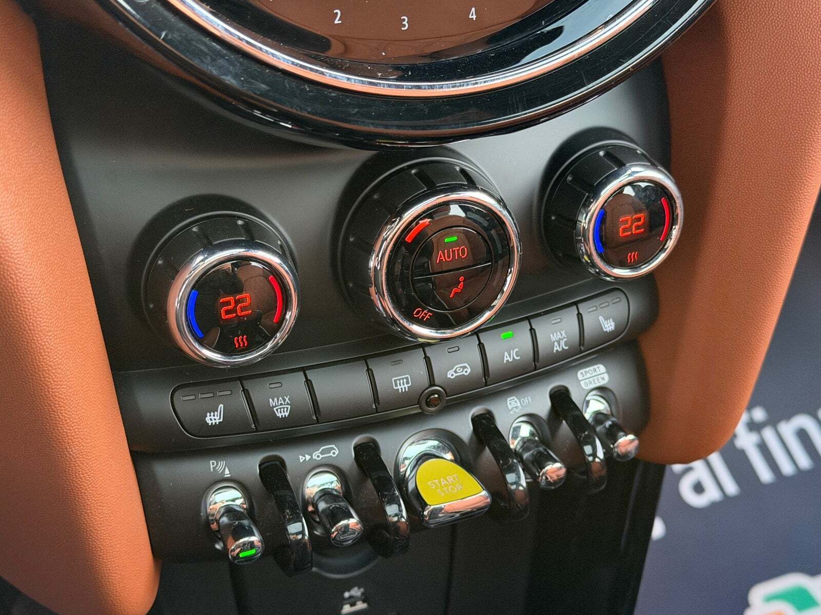 Sort Mini Cooper SE fra 2024