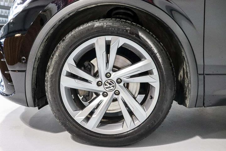 Sort VW Tiguan fra 2021