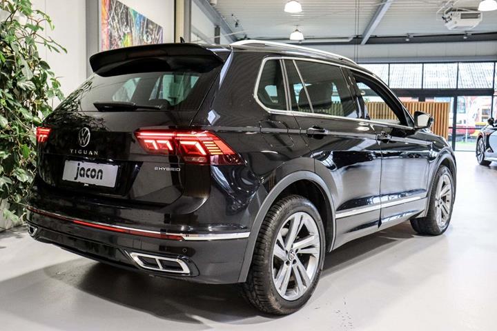 Sort VW Tiguan fra 2021