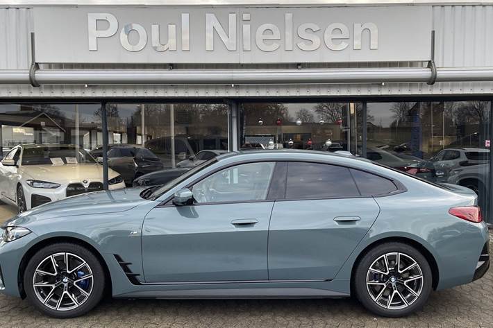 Grøn BMW i4 fra 2024