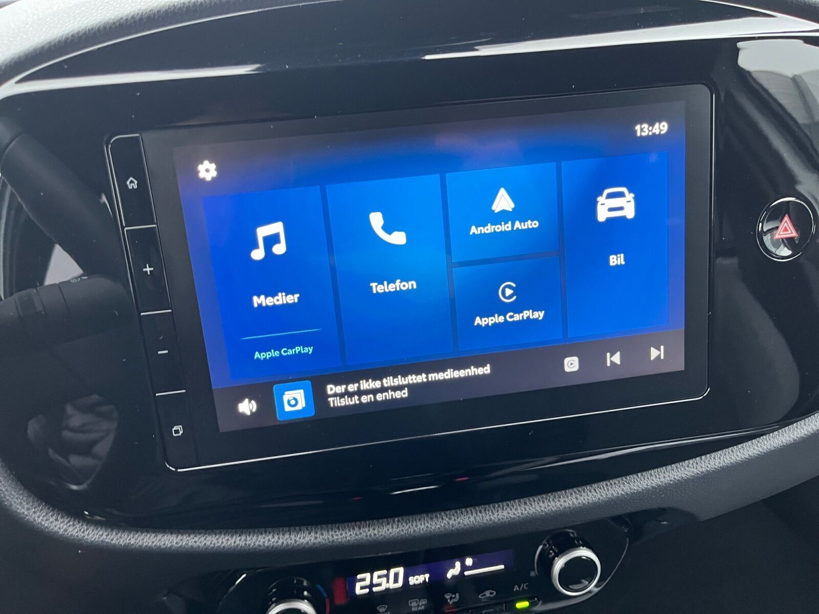 Hvid Toyota Aygo X fra 2025