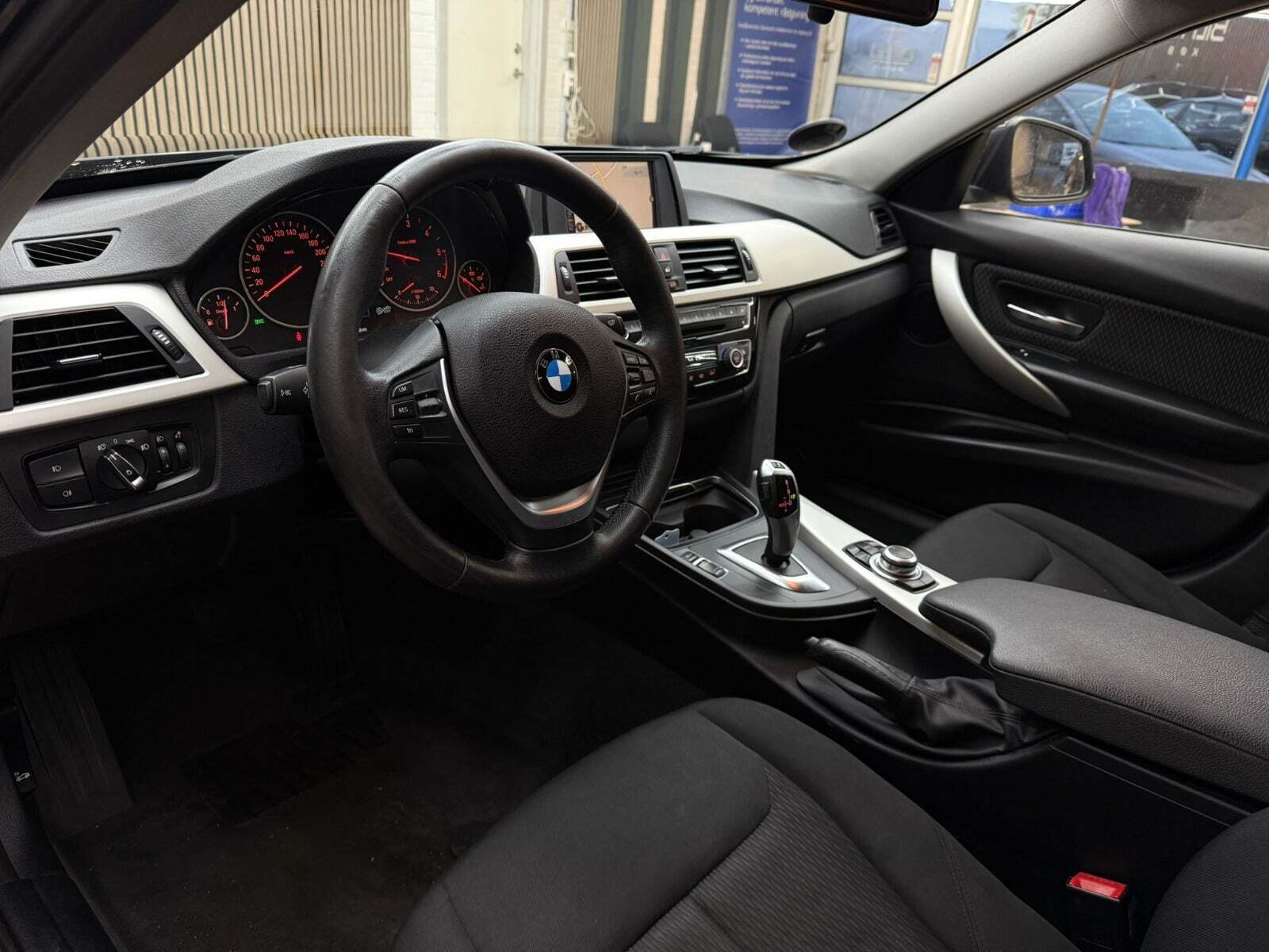 BMW 320d 2,0 Touring Advantage aut.