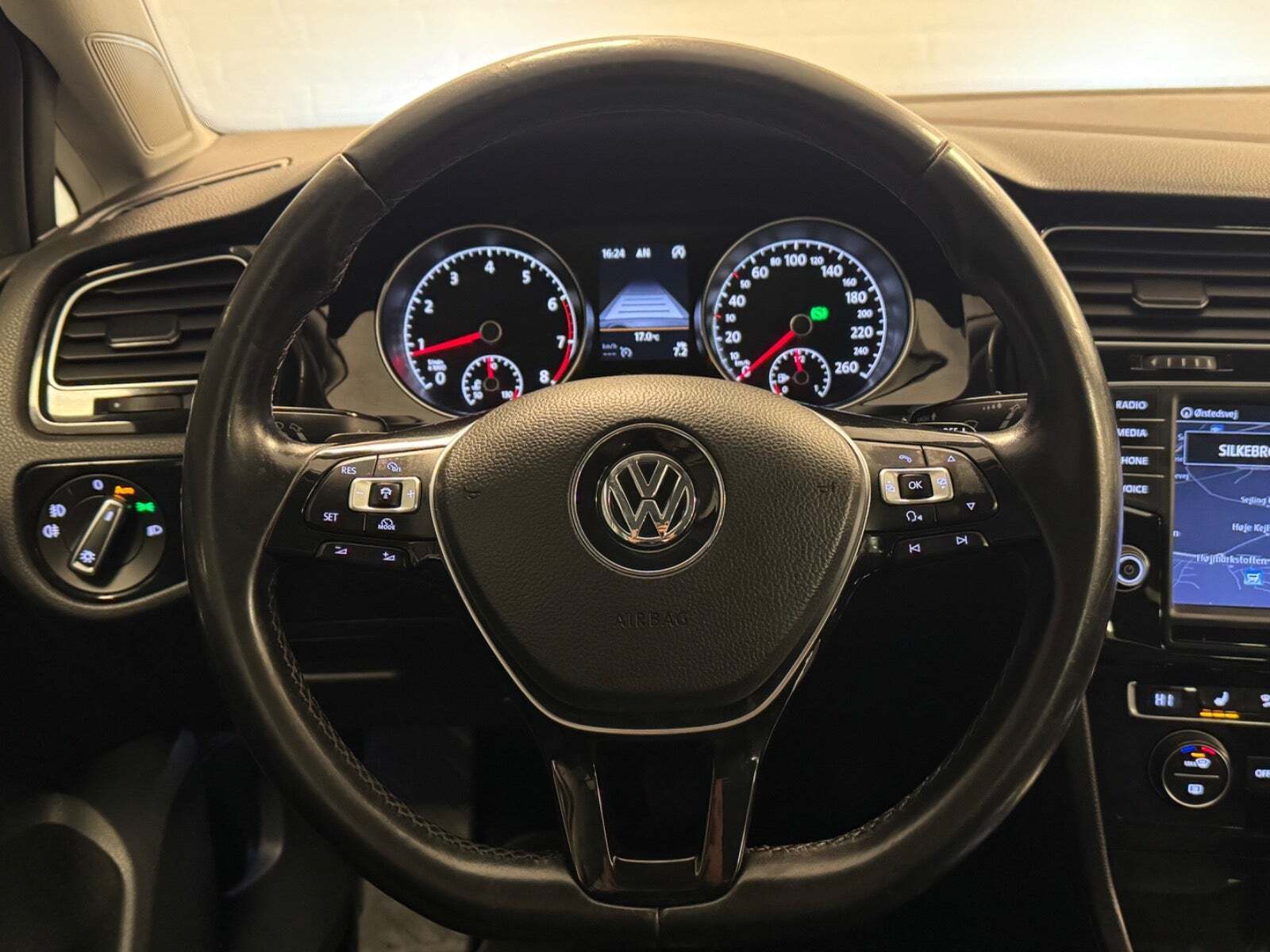 VW Golf VII 1,4 TSi 140 Highline DSG BMT