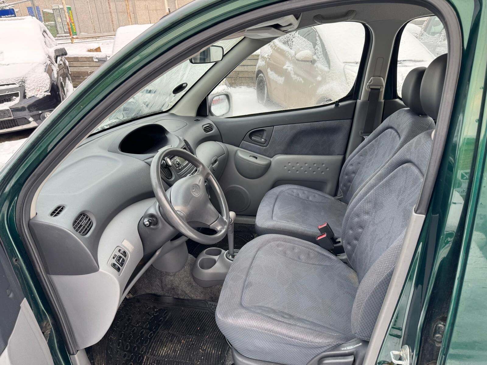 Toyota Yaris Verso 1,3 Luna