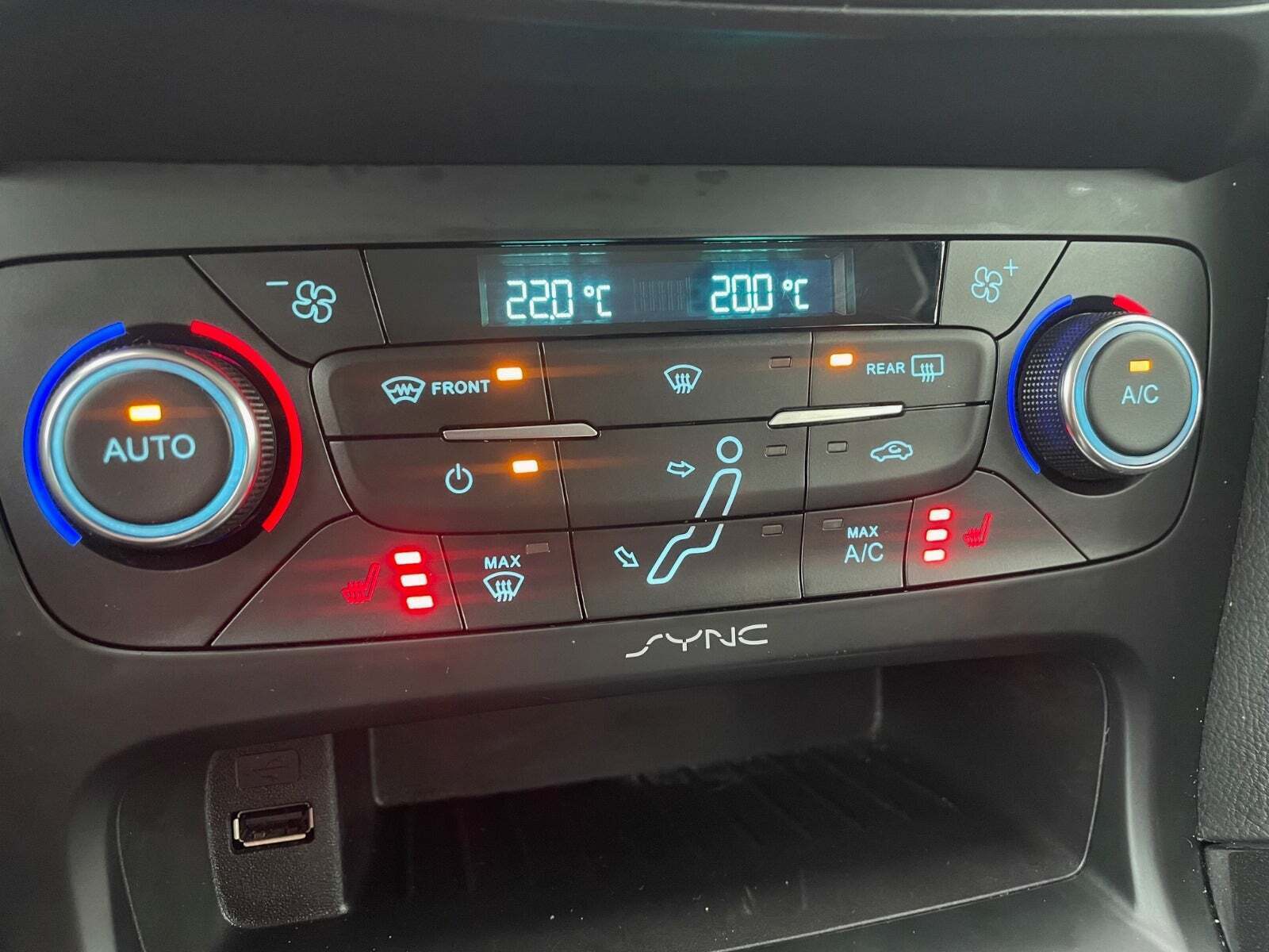 Ford Focus 1,0 SCTi 125 Titanium stc.