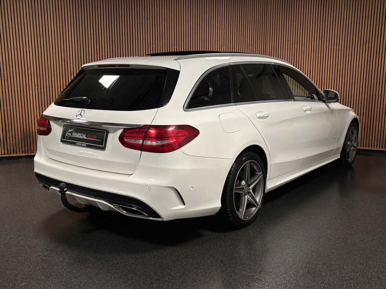 Mercedes C220 d 2,2 AMG Line stc. aut.