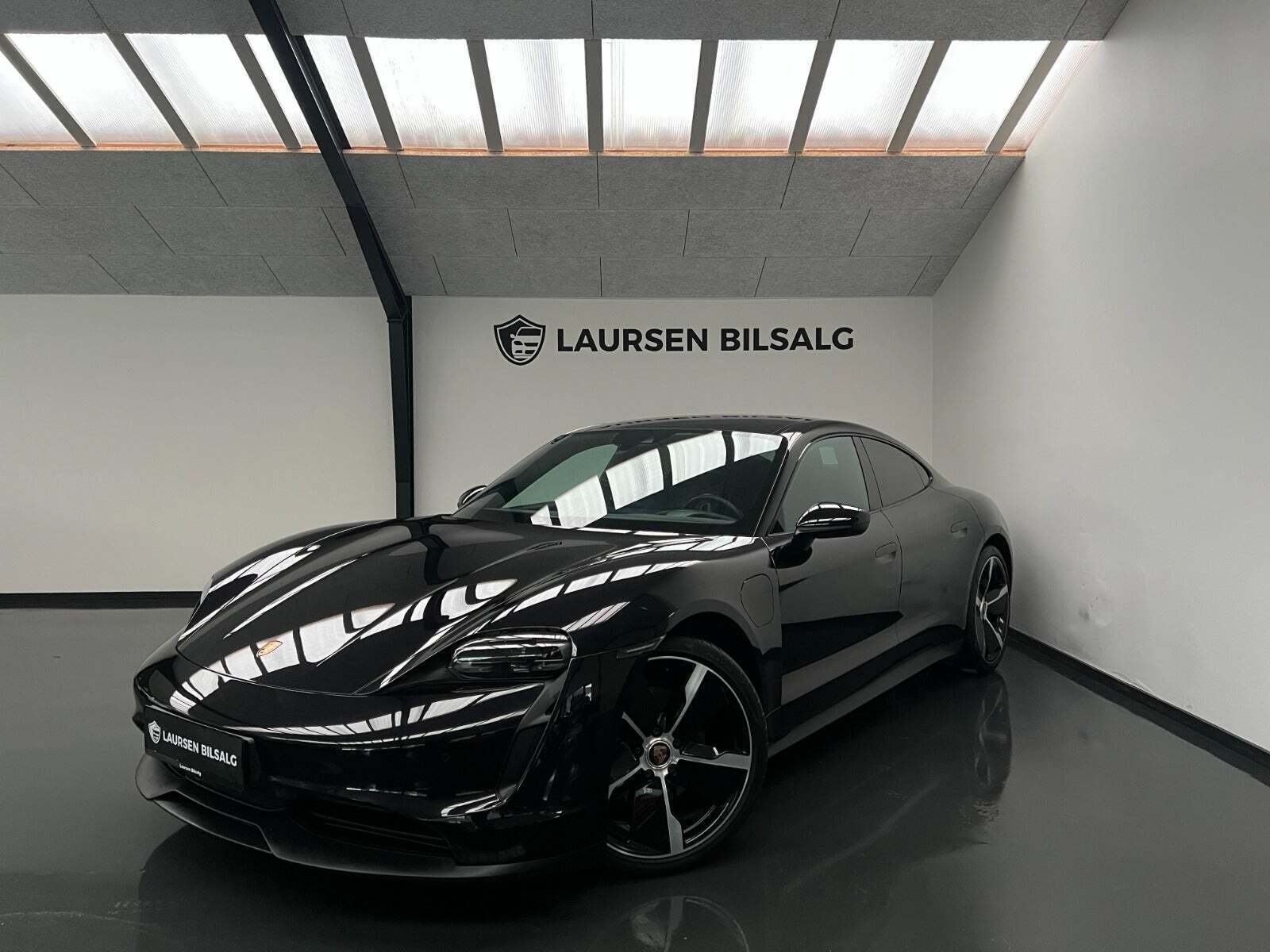 Porsche Taycan Performance+