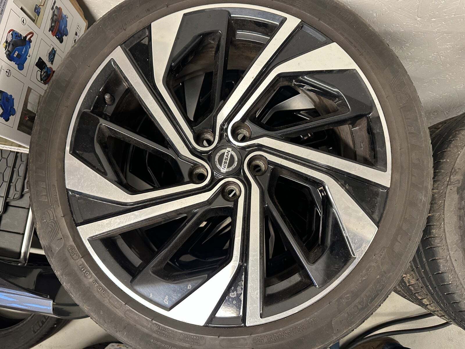 Hvid Nissan Qashqai fra 2021