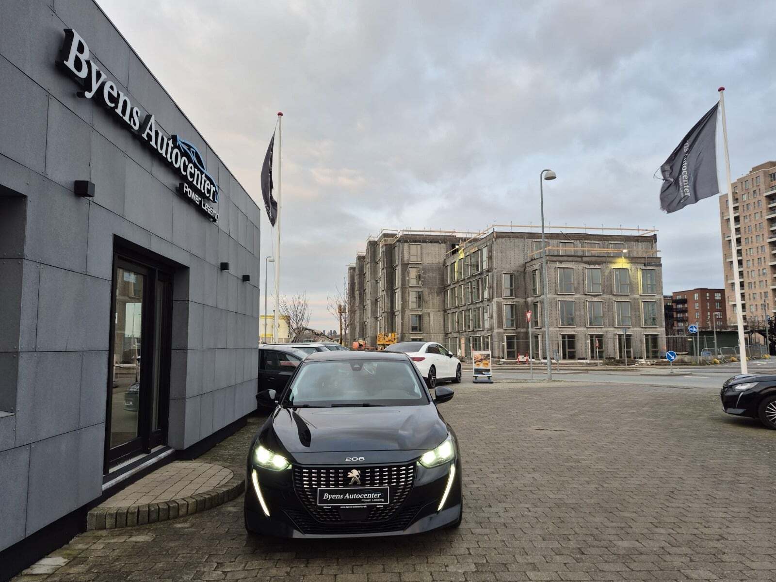 Peugeot 208 1,5 BlueHDi 100 Allure Sky