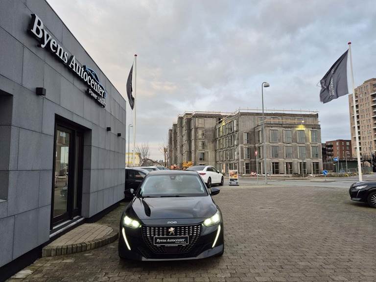 Peugeot 208 1,5 BlueHDi 100 Allure Sky