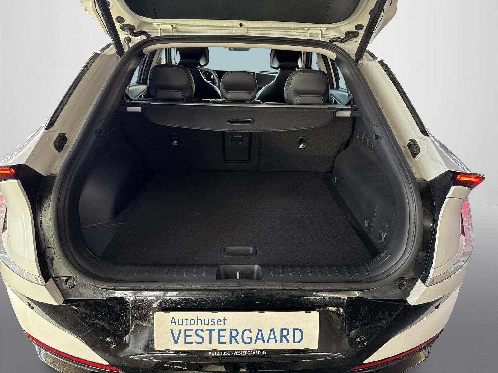 Hvid Kia EV6 fra 2025