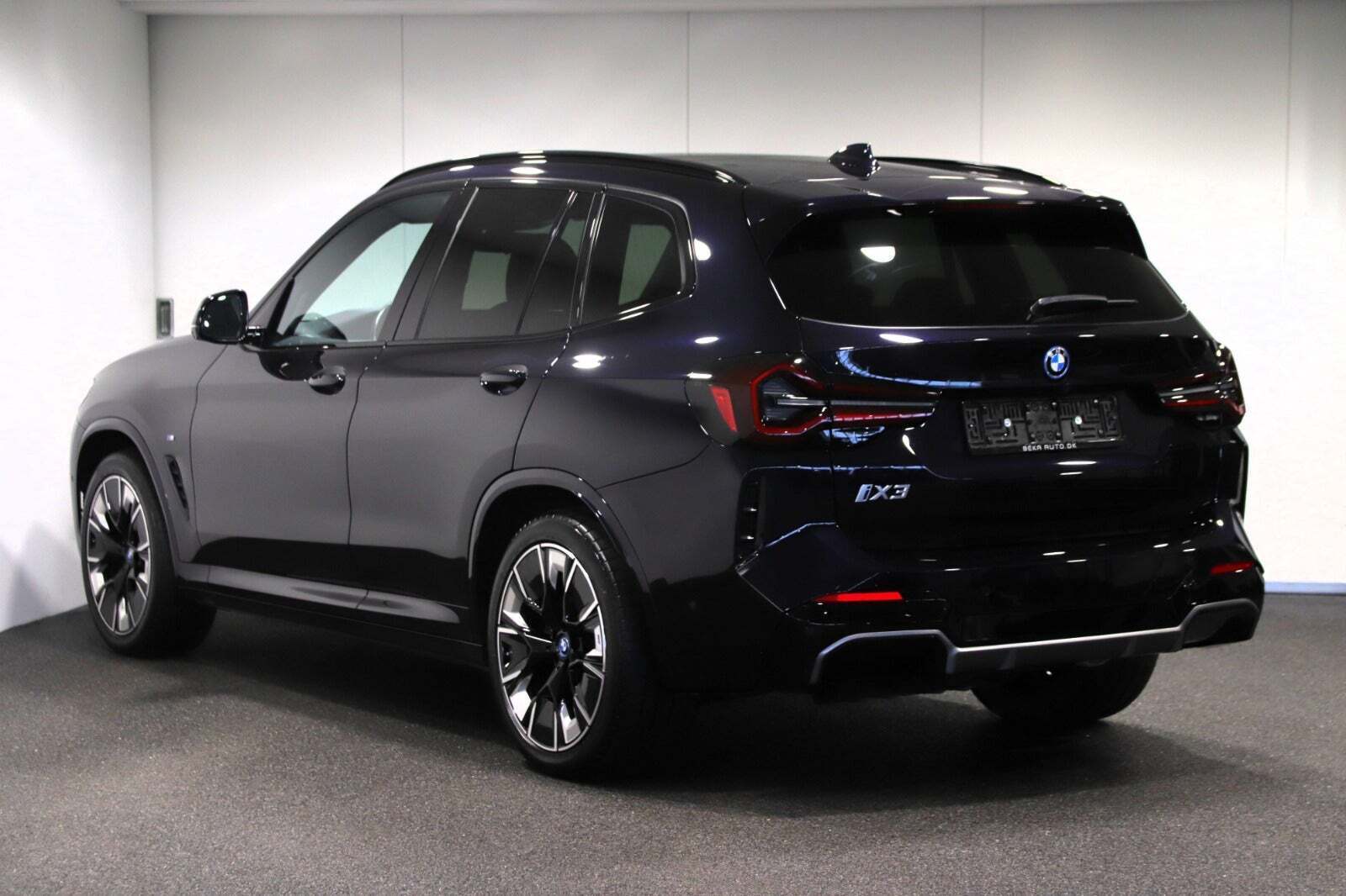 BMW iX3 Charged Plus M-Sport