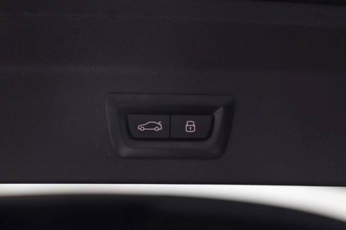 Sort BMW iX3 fra 2024