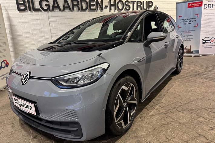 Grå VW ID.3 fra 2022 set udefra