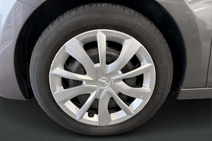 Grå Opel Corsa fra 2020