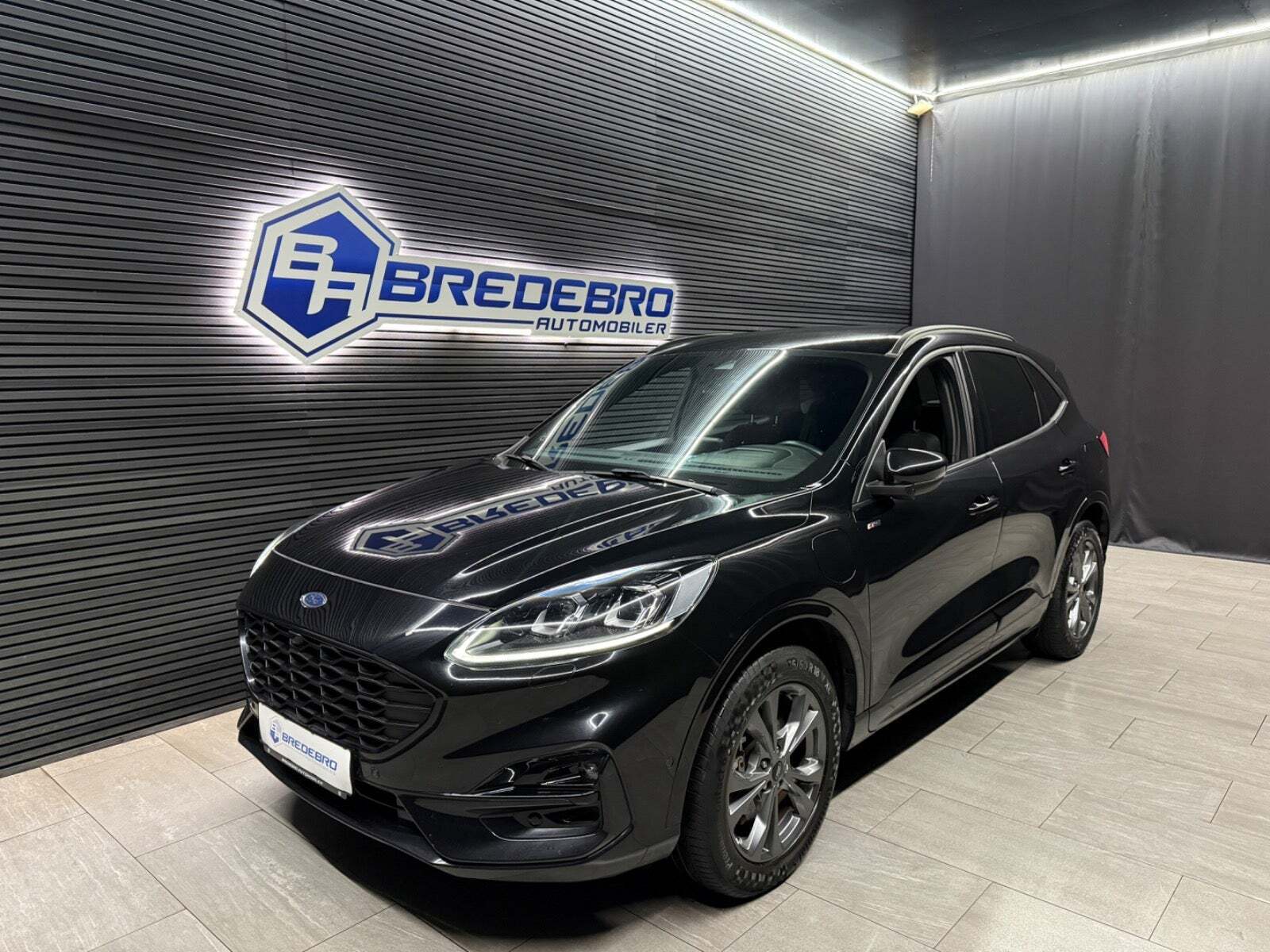 Ford Kuga 2,5 HEV ST-Line X CVT