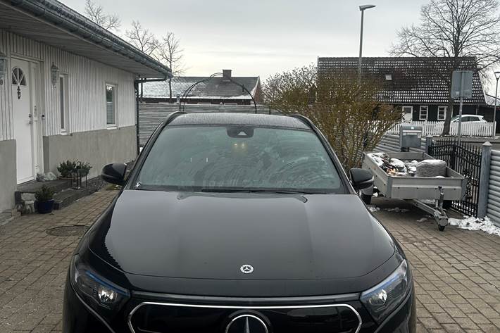 Sort Mercedes EQA 250 fra 2021