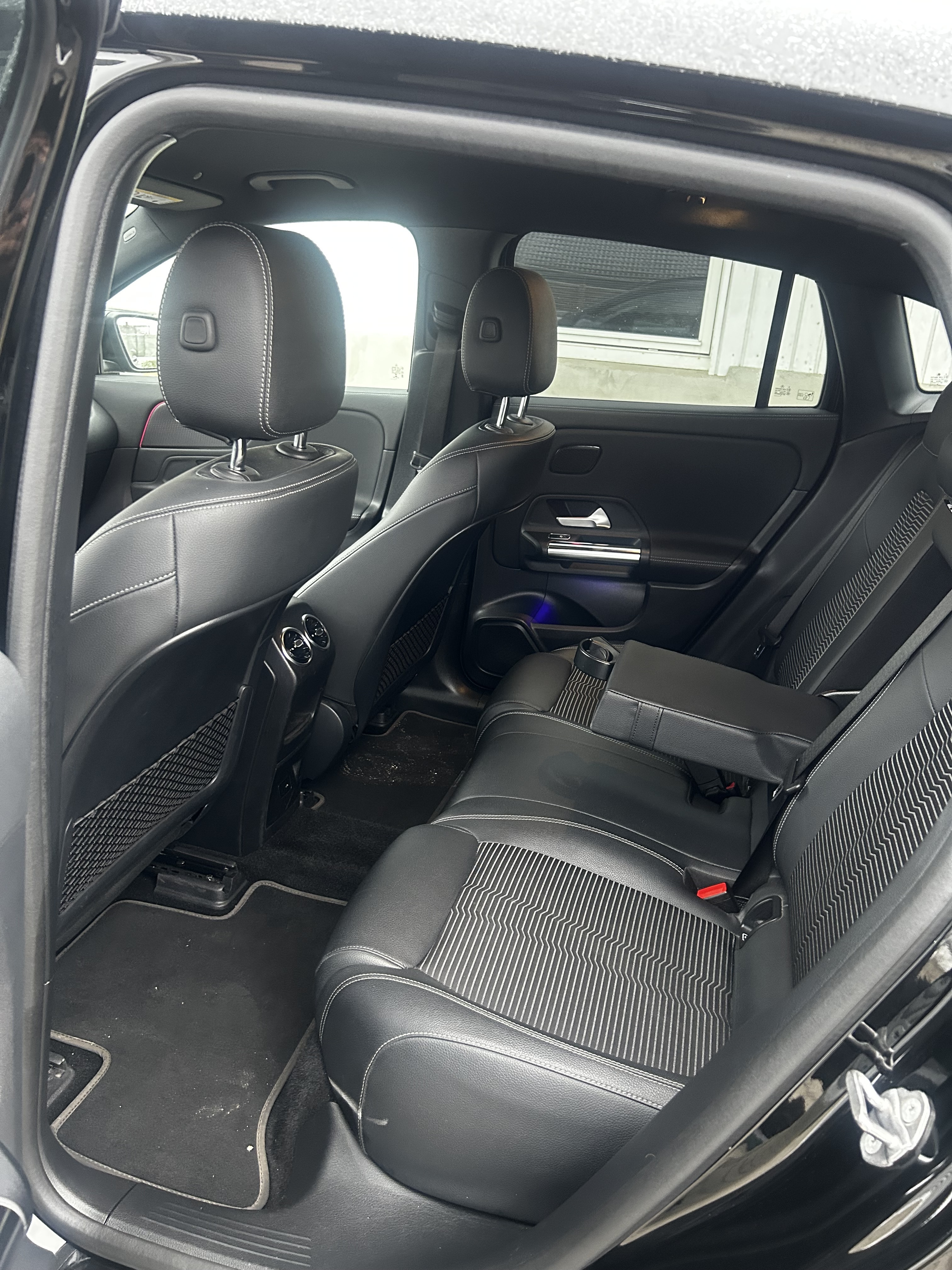 Sort Mercedes EQA 250 fra 2021