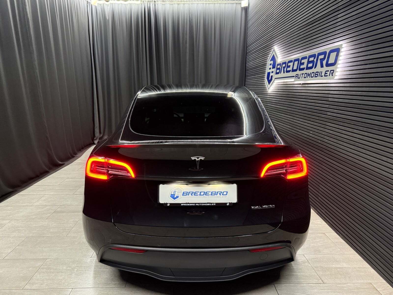Tesla Model Y Performance AWD