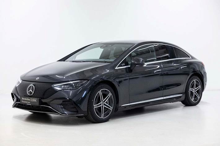 Grå Mercedes EQE350+ fra 2026 set udefra