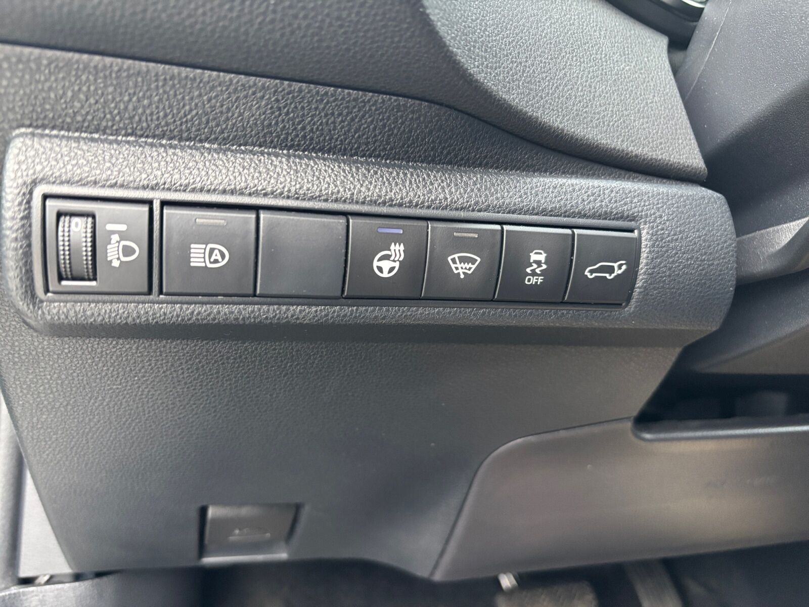 Grå Toyota Corolla fra 2020