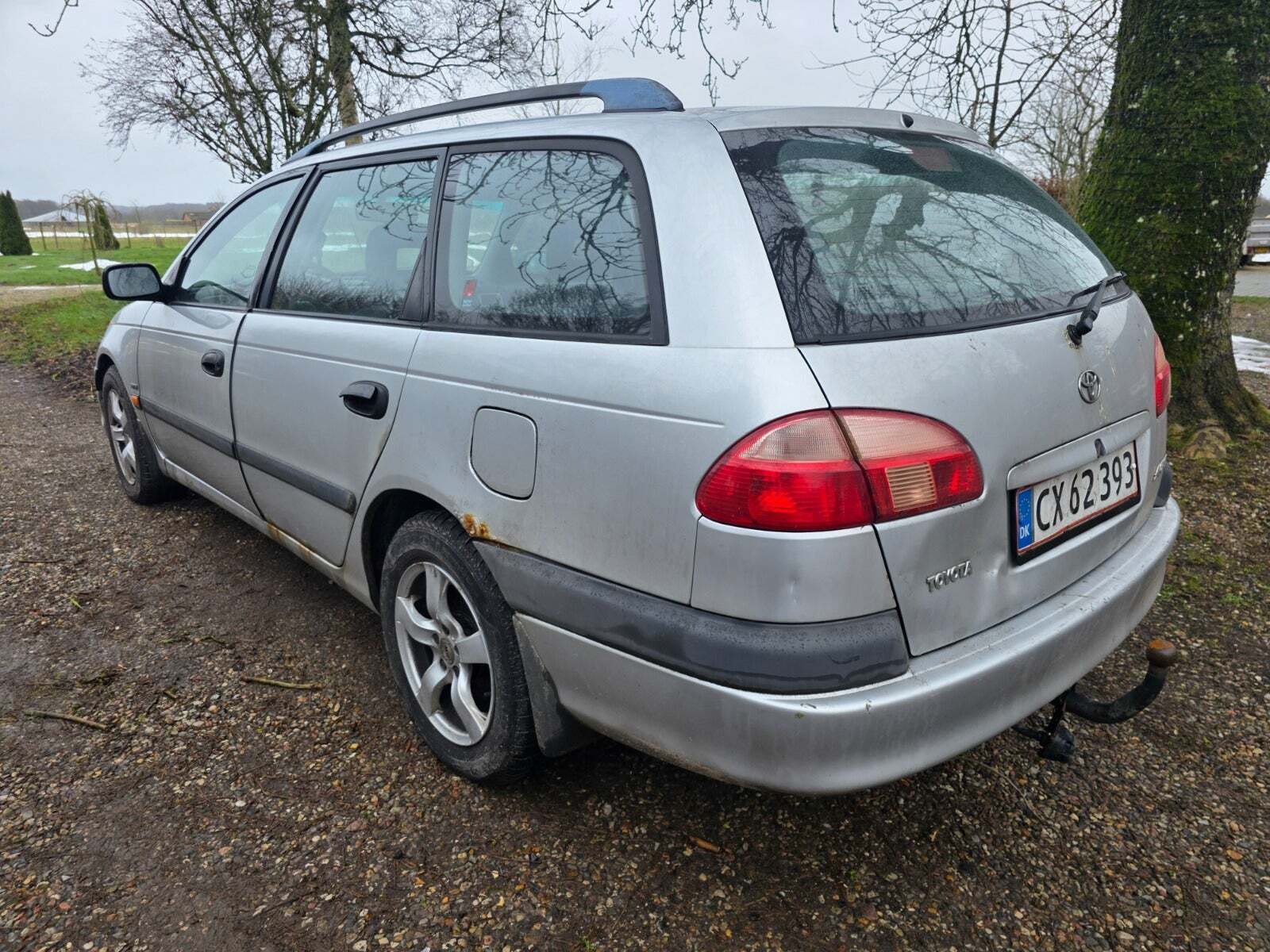 Toyota Avensis 1,8 VVT-i Terra stc.