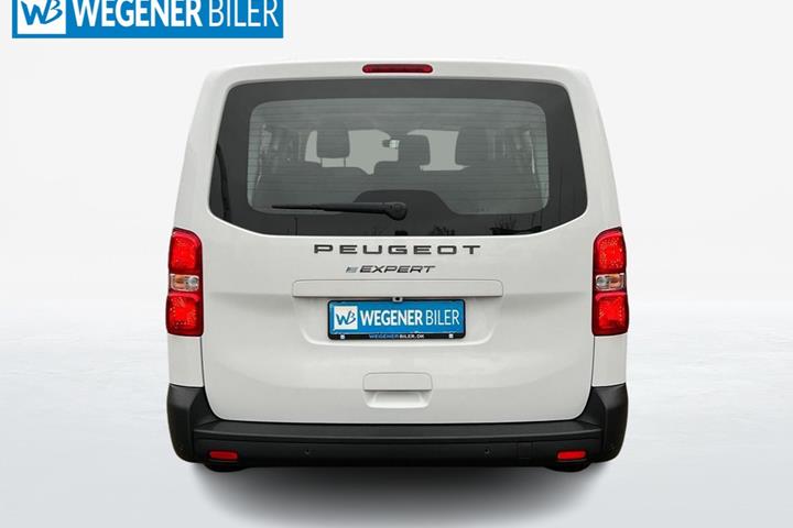 Hvid Peugeot e-Traveller fra 2024 set udefra