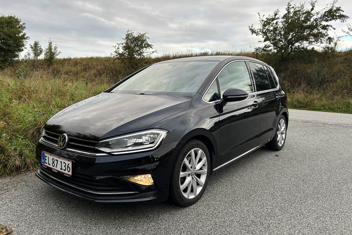 Sort VW Golf Sportsvan fra 2018