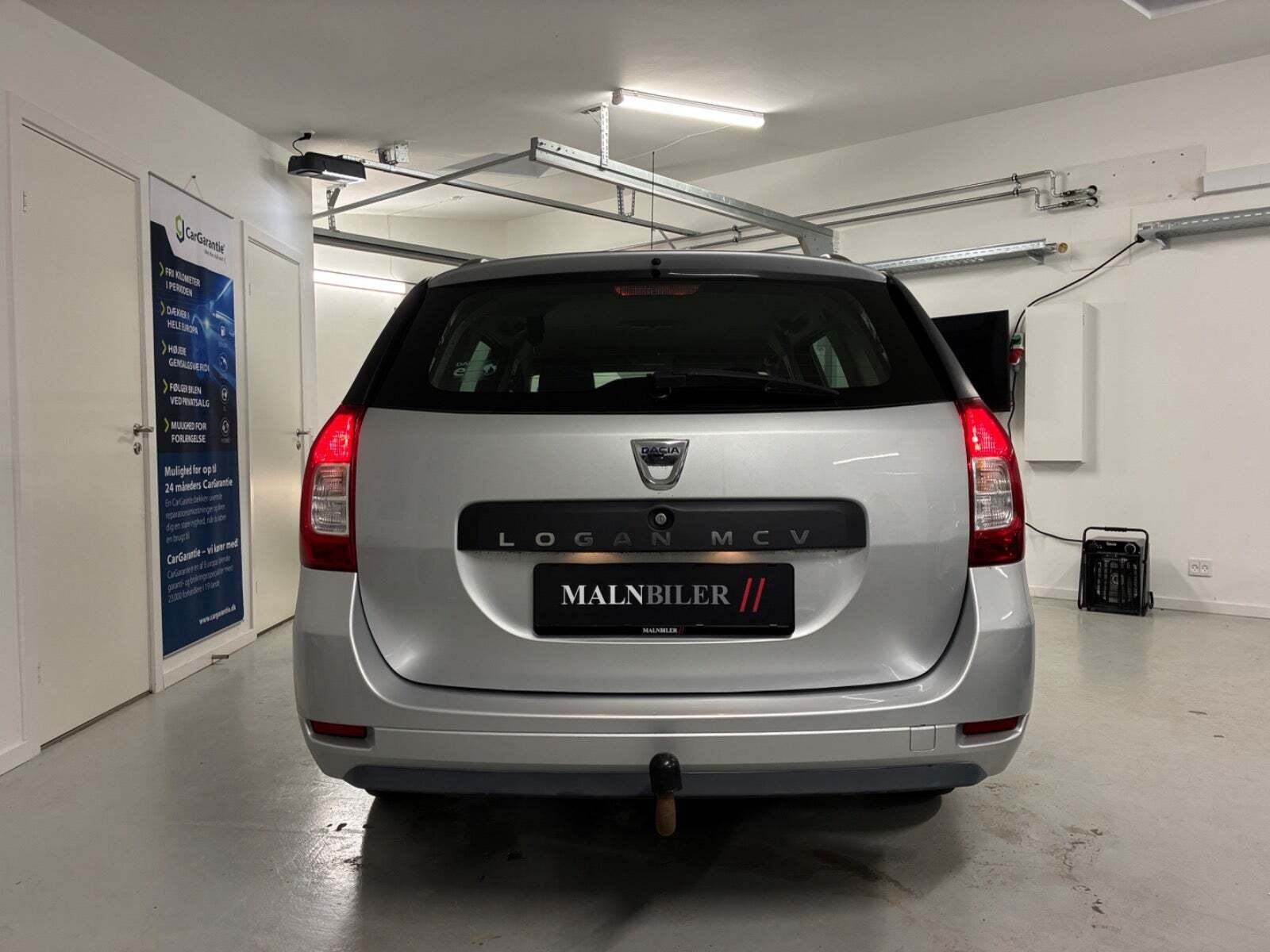 Sølv Dacia Logan fra 2016
