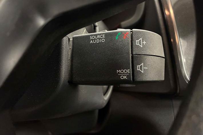 Sølv Dacia Logan fra 2016