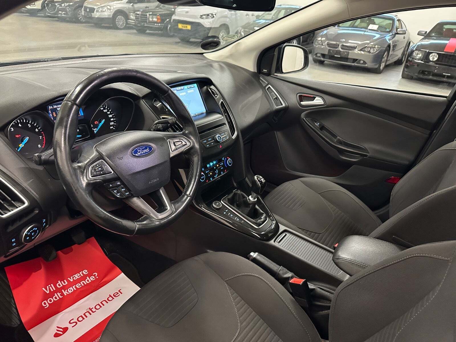 Grå Ford Focus fra 2015