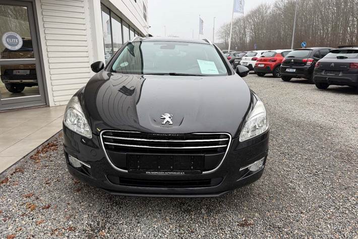 Sort Peugeot 508 fra 2012