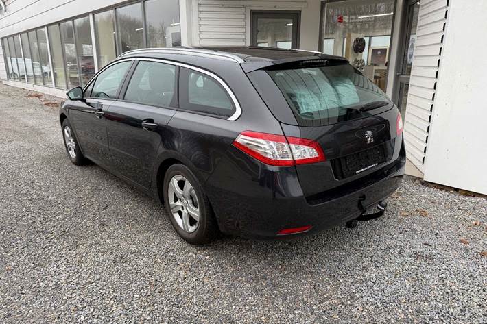 Sort Peugeot 508 fra 2012