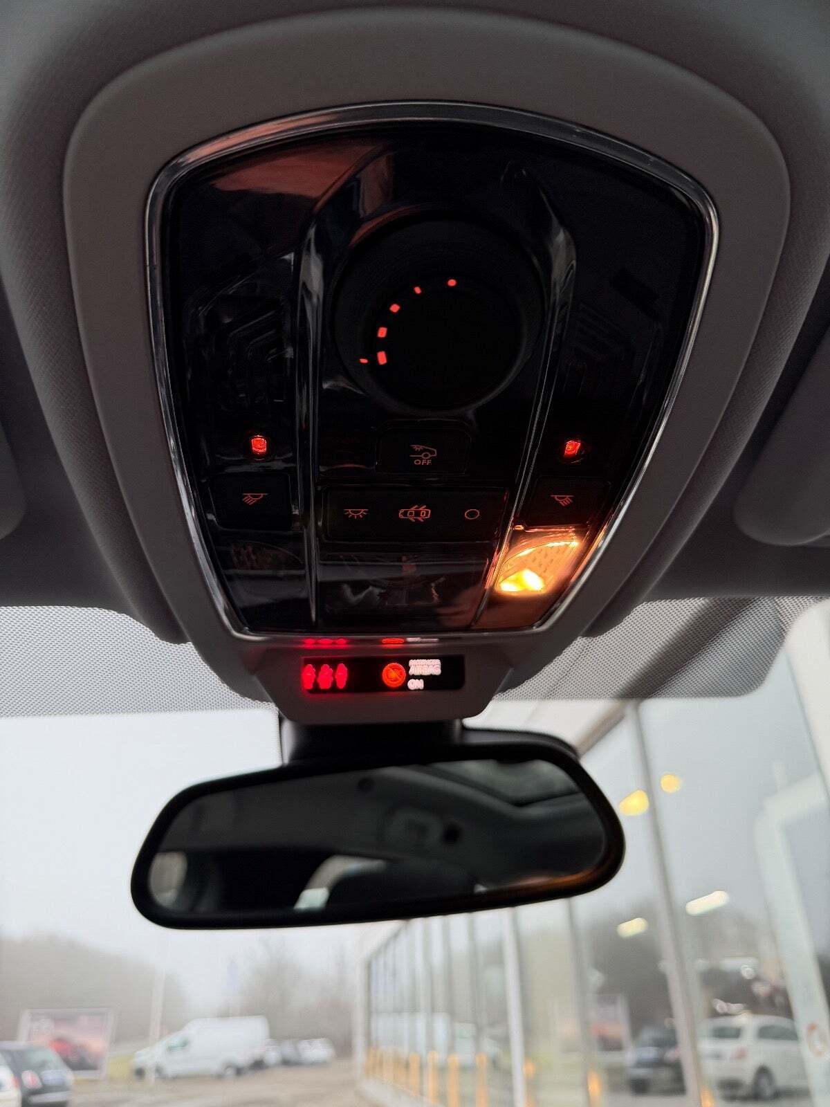 Sort Peugeot 508 fra 2012