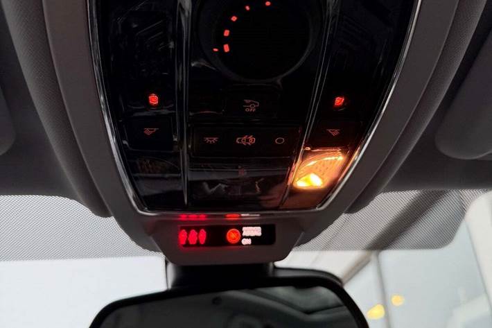 Sort Peugeot 508 fra 2012