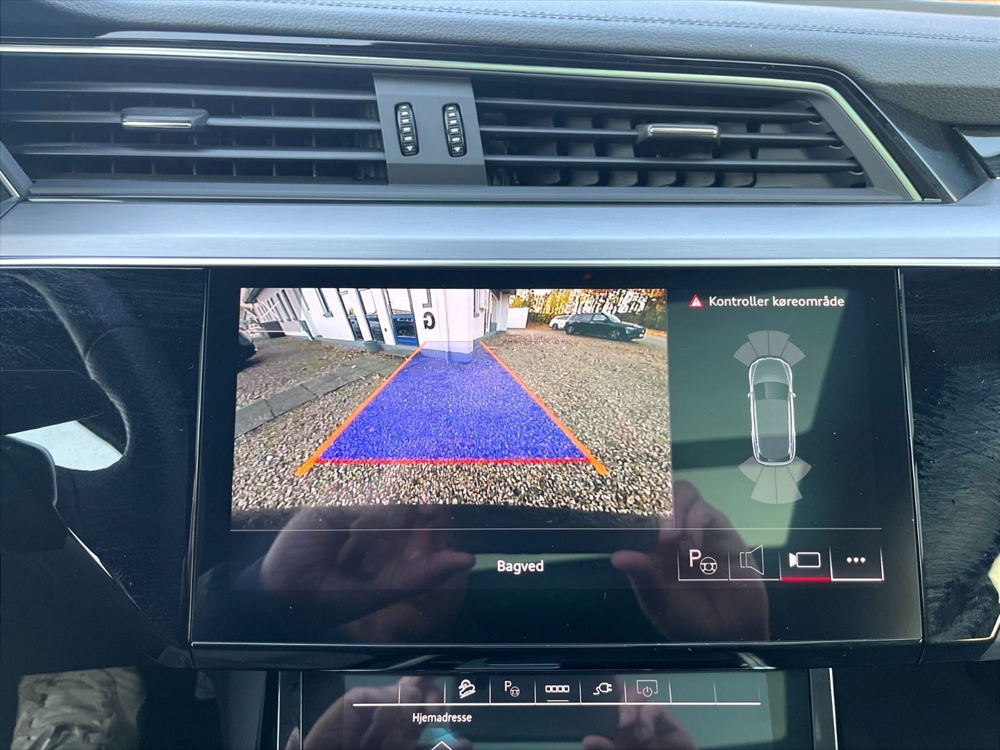 Sort Audi e-tron S fra 2023