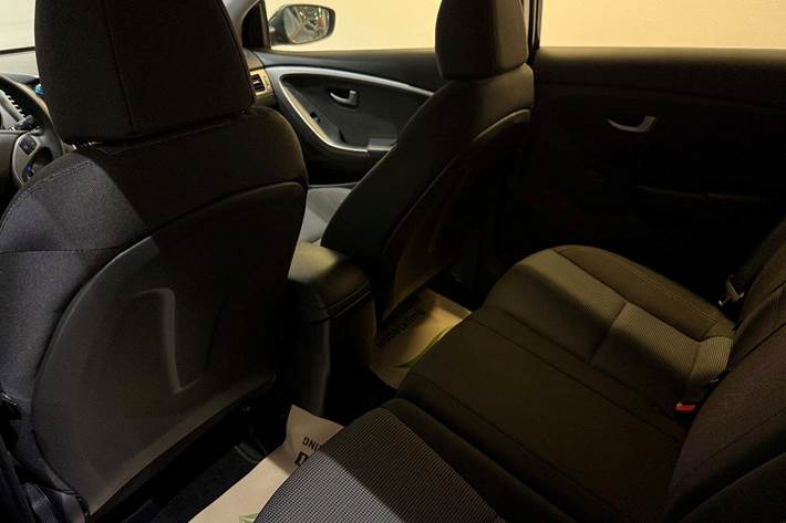 Sort Hyundai i30 fra 2012