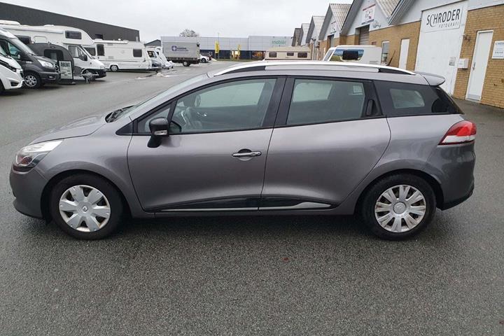 Grå Renault Clio IV fra 2015