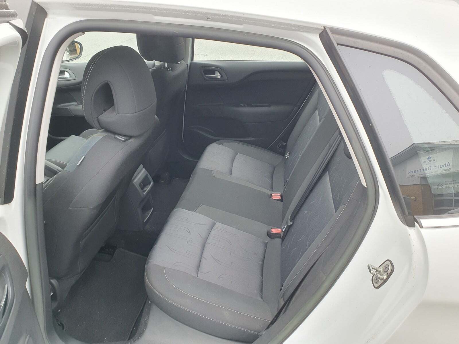 Hvid Citroën C4 fra 2015