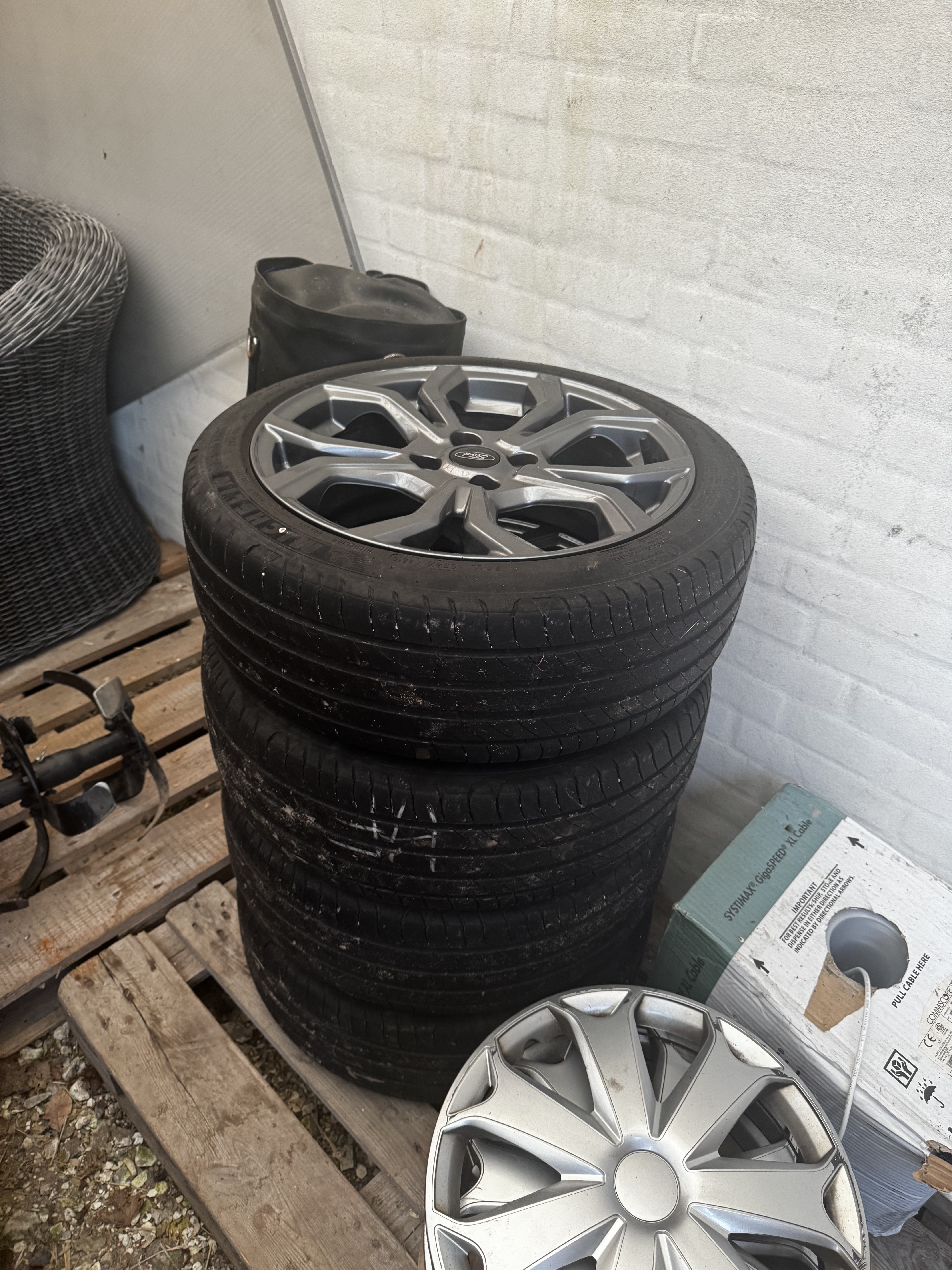 Grå Ford Fiesta fra 2020