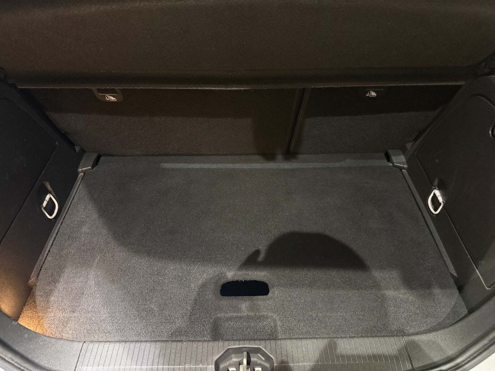 Hvid Opel Corsa fra 2015