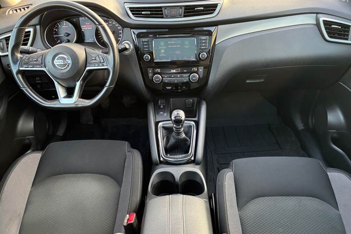 Grå Nissan Qashqai fra 2019