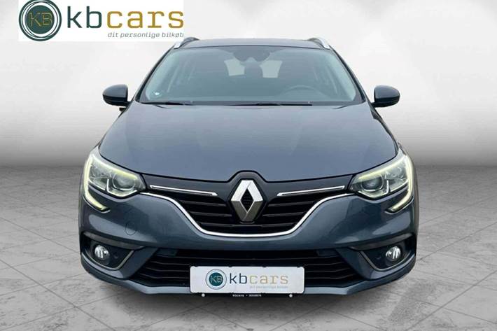 Blå Renault Megane IV fra 2017